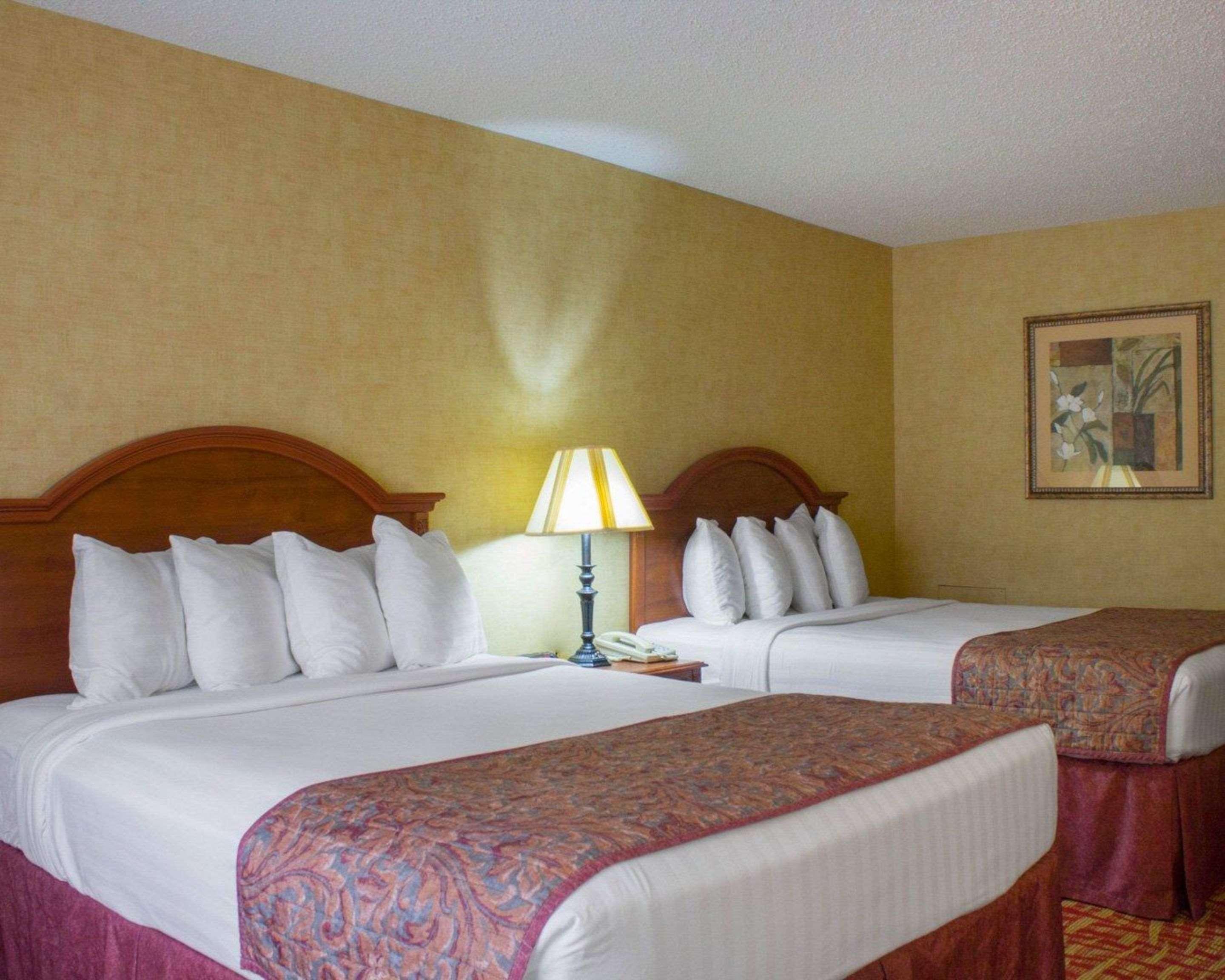 Rodeway Inn Columbia Mall Loop Grand Forks Exterior foto